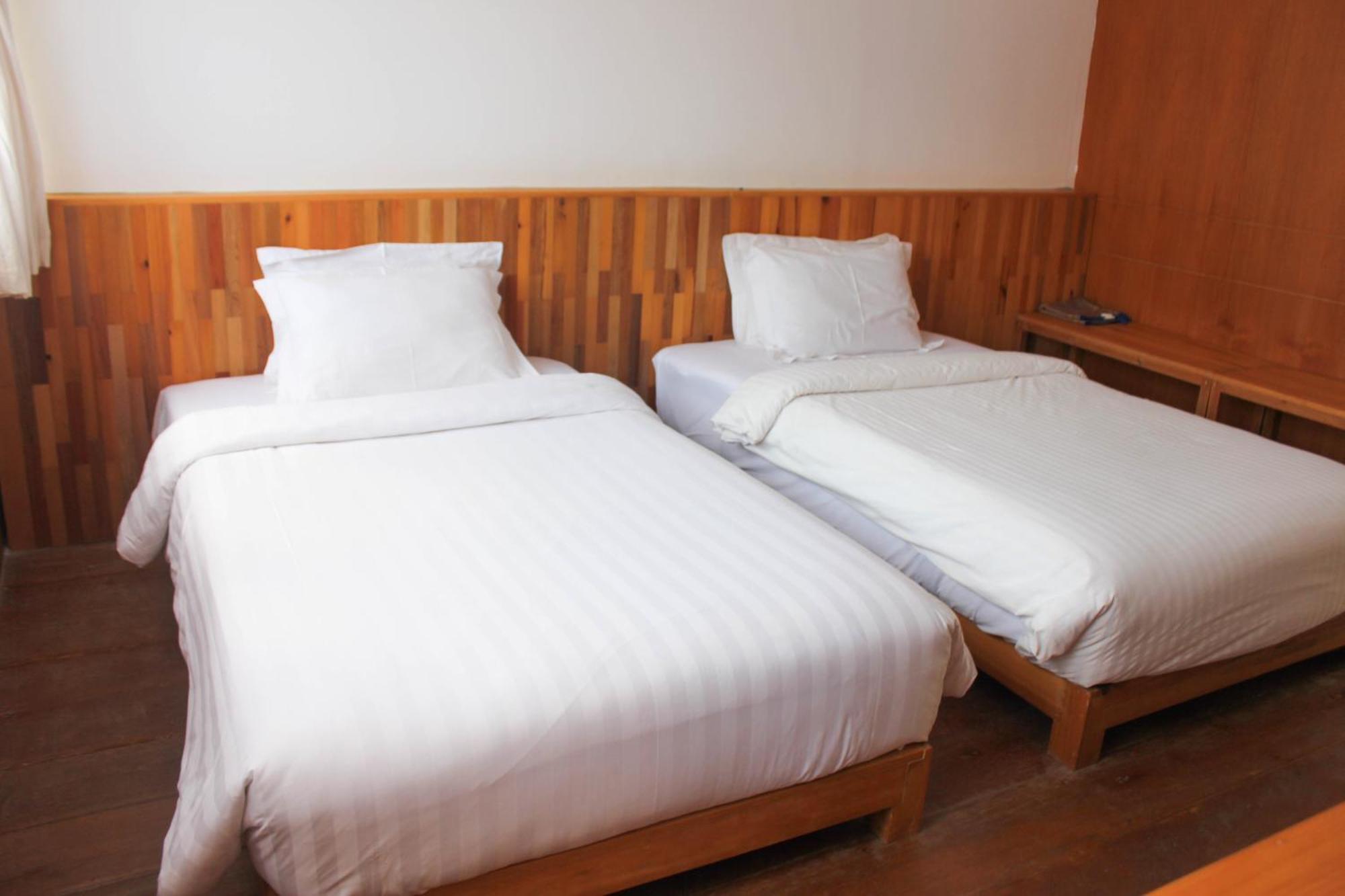 Natuna Dive Resort Ranai Exterior foto
